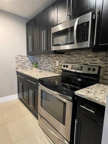 10092 Twin Lakes Drive Coral Springs FL 33071