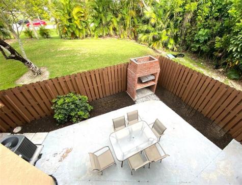 23048 Oxford Place Boca Raton FL 33433