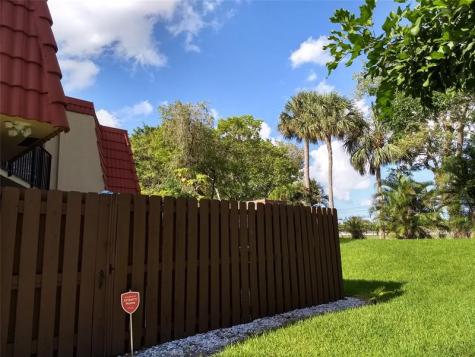 23048 Oxford Place Boca Raton FL 33433