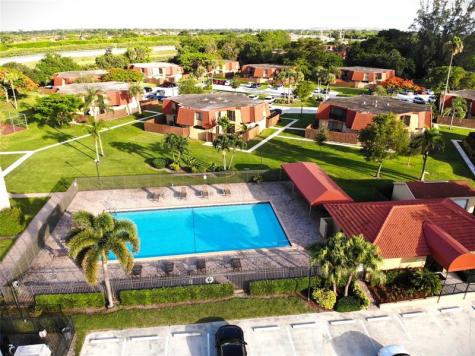 23048 Oxford Place Boca Raton FL 33433