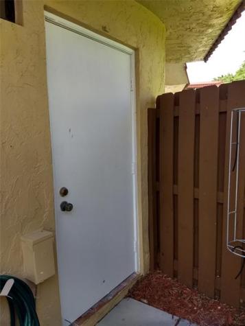 23048 Oxford Place Boca Raton FL 33433