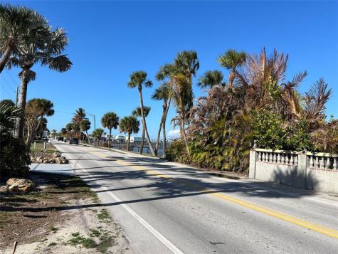 2172 NE Pelican Terrace Jensen Beach FL 34957