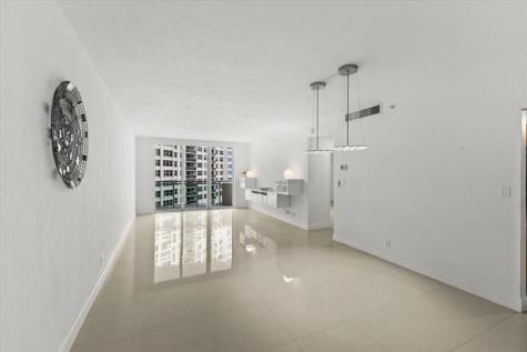 3001 S Ocean Drive Hollywood FL 33019