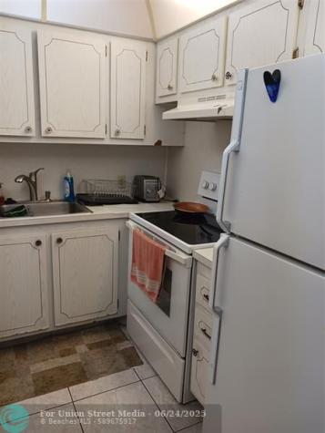 117 Brighton C Boca Raton FL 33434