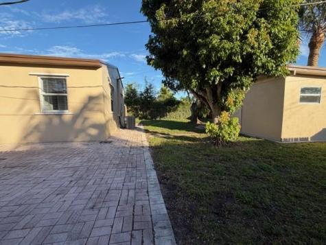1966 NE 177 North Miami Beach FL 33162