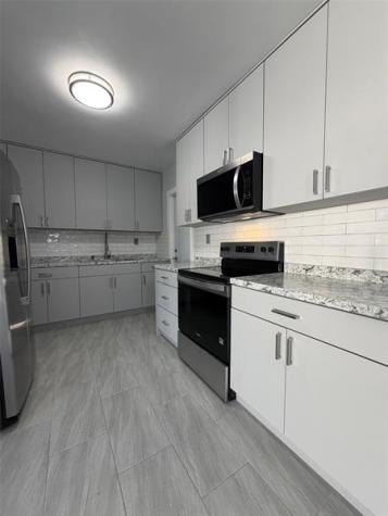 1966 NE 177 North Miami Beach FL 33162