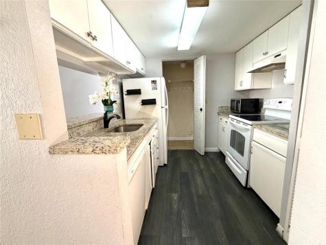 9733 Westview Drive Coral Springs FL 33076