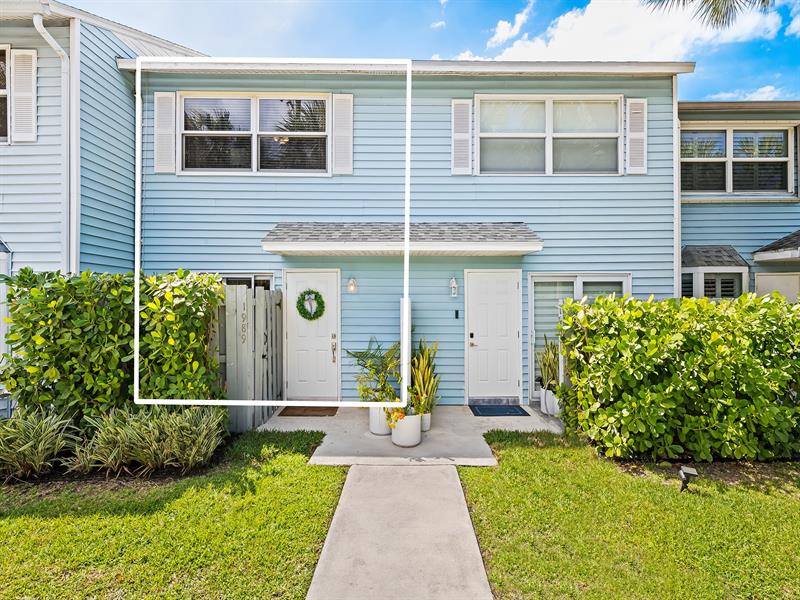 1989 NE 15th Avenue Fort Lauderdale FL 33305