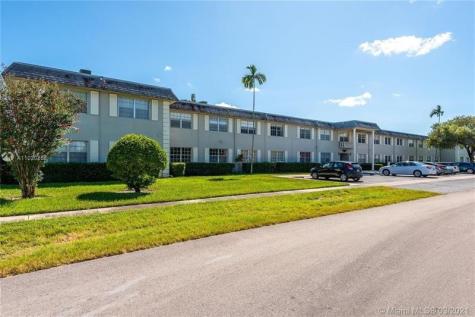1560 Mckinley Street Hollywood FL 33020