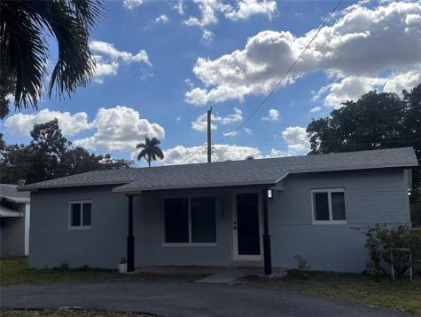 6720 Park Street Hollywood FL 33024