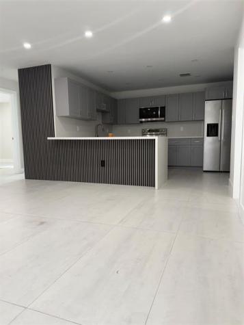 6720 Park Street Hollywood FL 33024