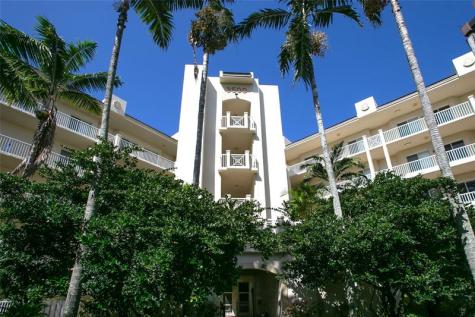 3600 Oaks Clubhouse Drive Pompano Beach FL 33069