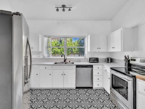 1619 SE 4th Street Fort Lauderdale FL 33301