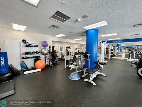 6001 N Ocean Drive Hollywood FL 33019