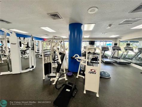 6001 N Ocean Drive Hollywood FL 33019