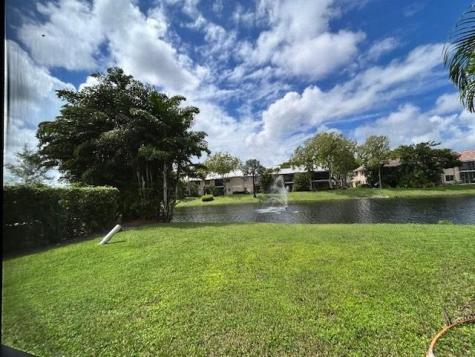 23205 Fountain View Boca Raton FL 33433