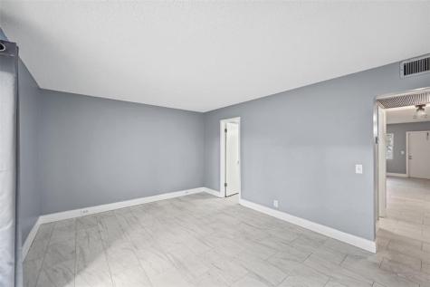 436 Fanshaw K Boca Raton FL 33434