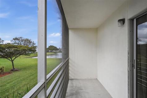 436 Fanshaw K Boca Raton FL 33434