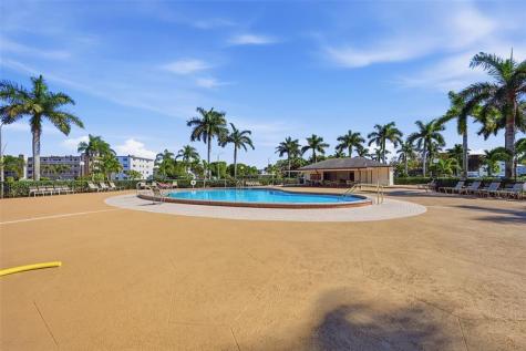 436 Fanshaw K Boca Raton FL 33434