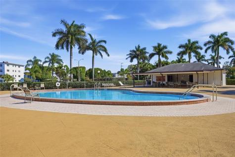 436 Fanshaw K Boca Raton FL 33434