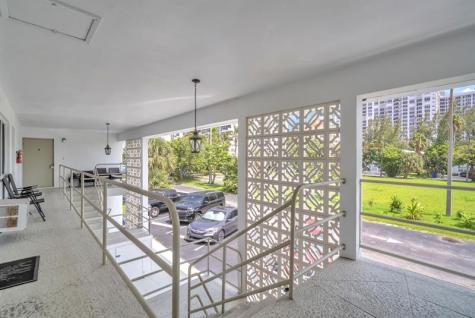 3213 Colony Club Road Pompano Beach FL 33062