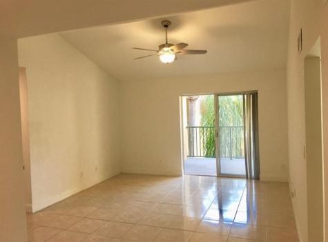 927 Riverside Drive Coral Springs FL 33071