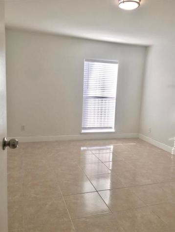 927 Riverside Drive Coral Springs FL 33071