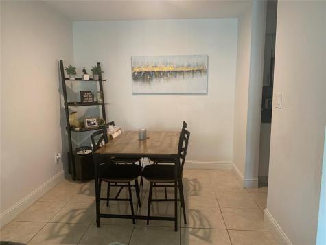 927 Riverside Drive Coral Springs FL 33071