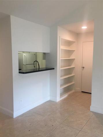 927 Riverside Drive Coral Springs FL 33071