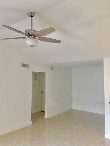 927 Riverside Drive Coral Springs FL 33071