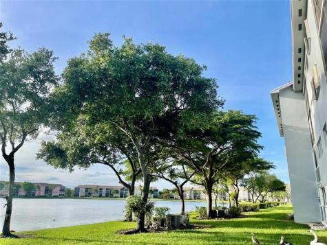 750 SW 138th Avenue Pembroke Pines FL 33027