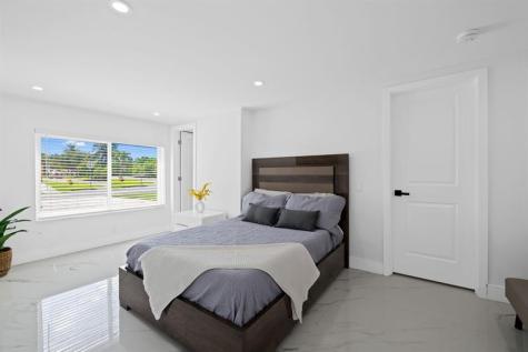 865 NE 23rd Terrace Pompano Beach FL 33062