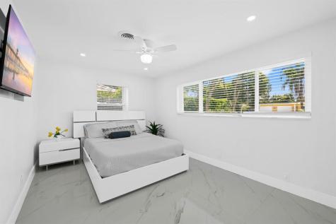 865 NE 23rd Terrace Pompano Beach FL 33062