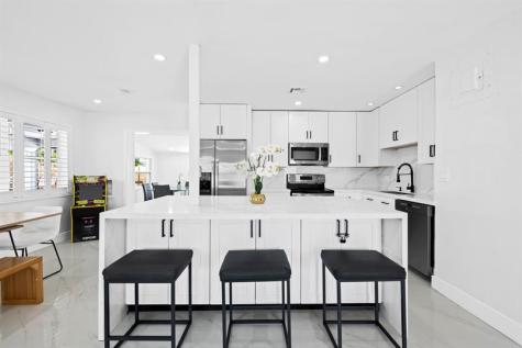 865 NE 23rd Terrace Pompano Beach FL 33062