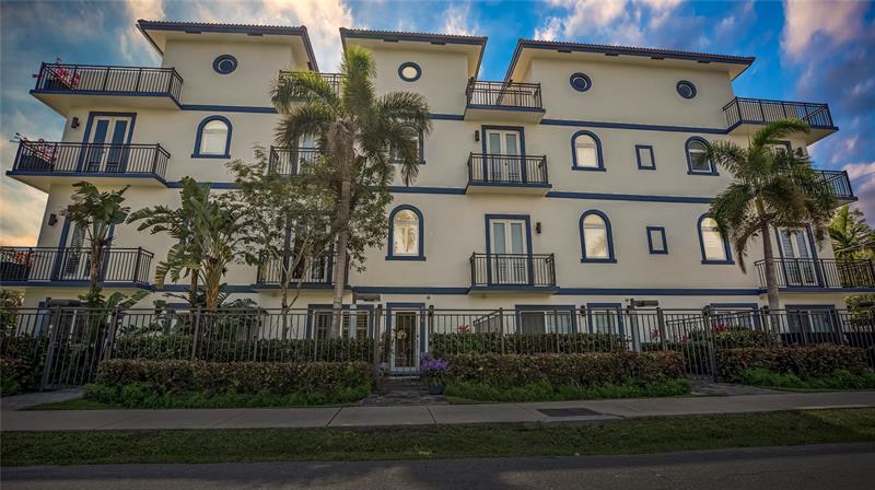 816 NE 7th Street Fort Lauderdale FL 33004