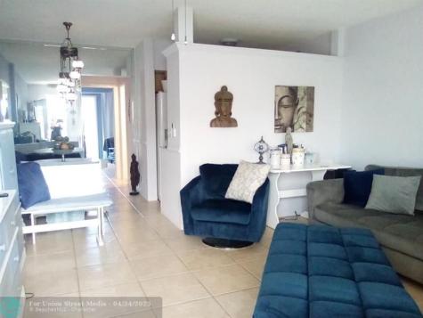 725 SW 11th Avenue Hallandale Beach FL 33009