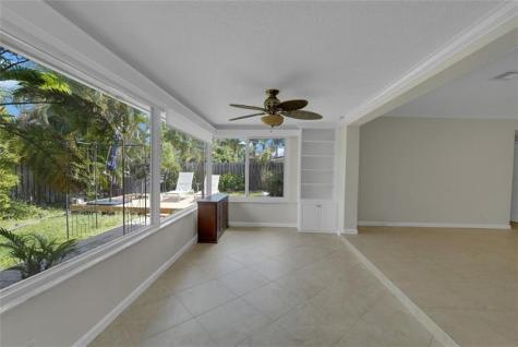 2725 SE 5th Court Pompano Beach FL 33062