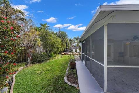 2725 SE 5th Court Pompano Beach FL 33062