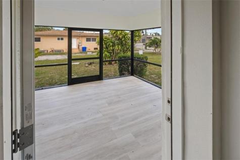 1219 NW 33rd Street Miami FL 33142