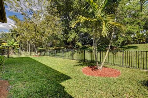 10295 Trianon Place Wellington FL 33449