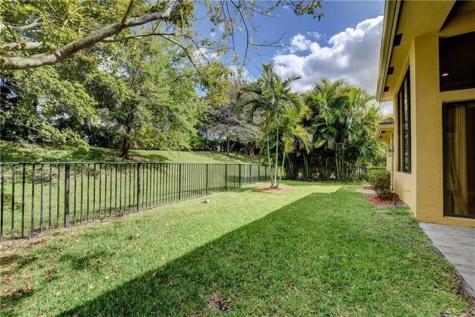 10295 Trianon Place Wellington FL 33449
