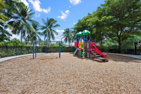 10295 Trianon Place Wellington FL 33449