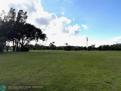 1055 Country Club Drive Margate FL 33063