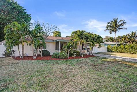 820 SE 4th Avenue Delray Beach FL 33483