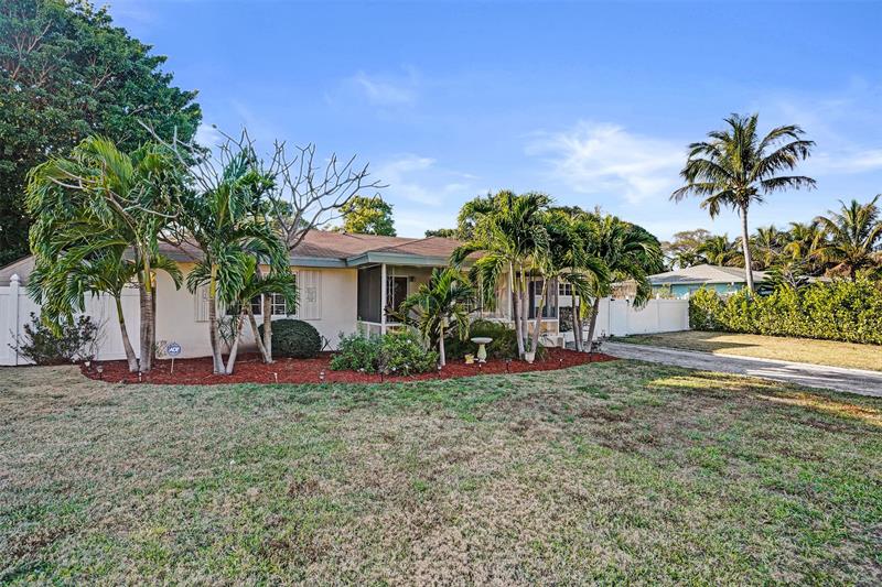 820 SE 4th Avenue Delray Beach FL 33483