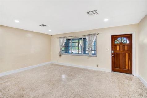 820 SE 4th Avenue Delray Beach FL 33483