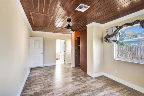 820 SE 4th Avenue Delray Beach FL 33483