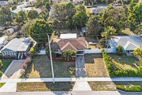 820 SE 4th Avenue Delray Beach FL 33483