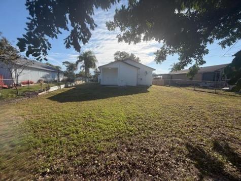 810 SW 5th Avenue Delray Beach FL 33444