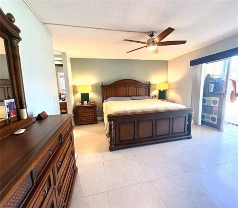 271 S Hollybrook Drive Pembroke Pines FL 33025